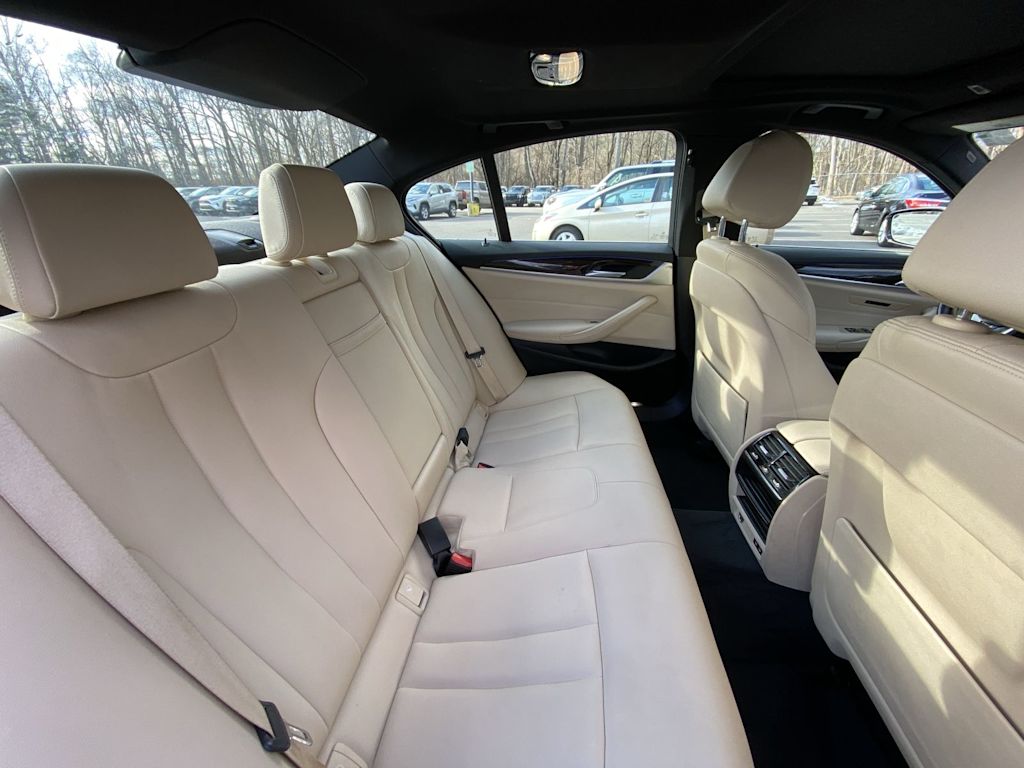 Thumbnail: 2020 BMW 5 Series - 34