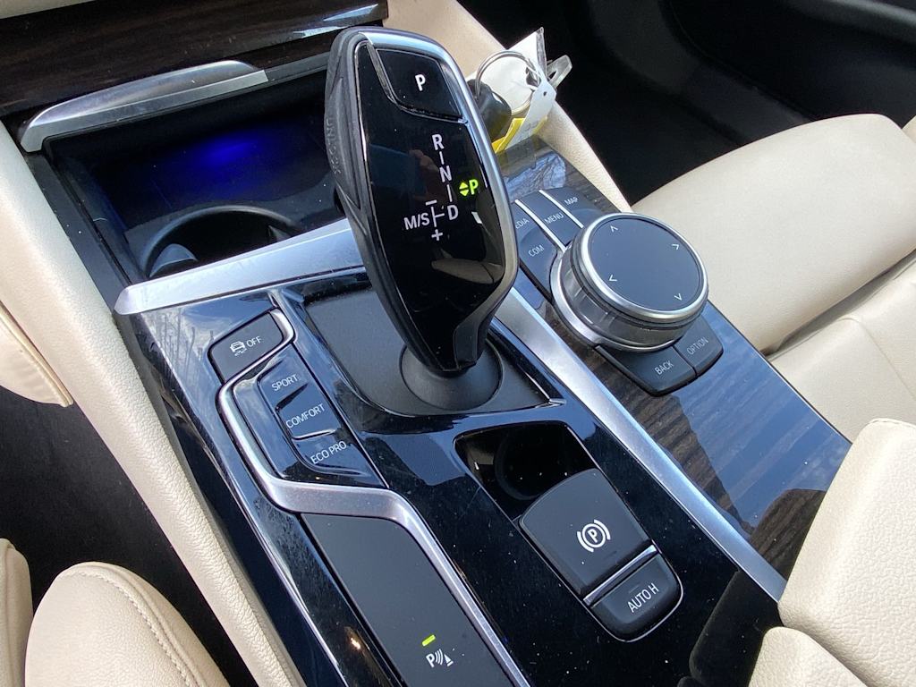 Thumbnail: 2020 BMW 5 Series - 38