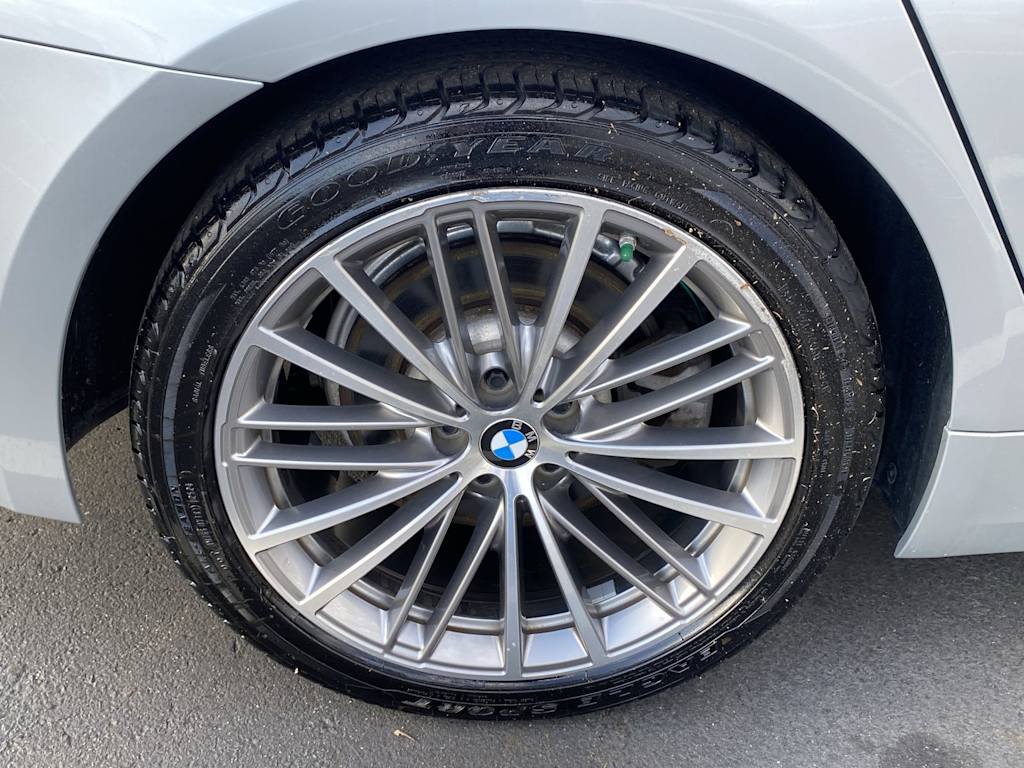 Thumbnail: 2020 BMW 5 Series - 28