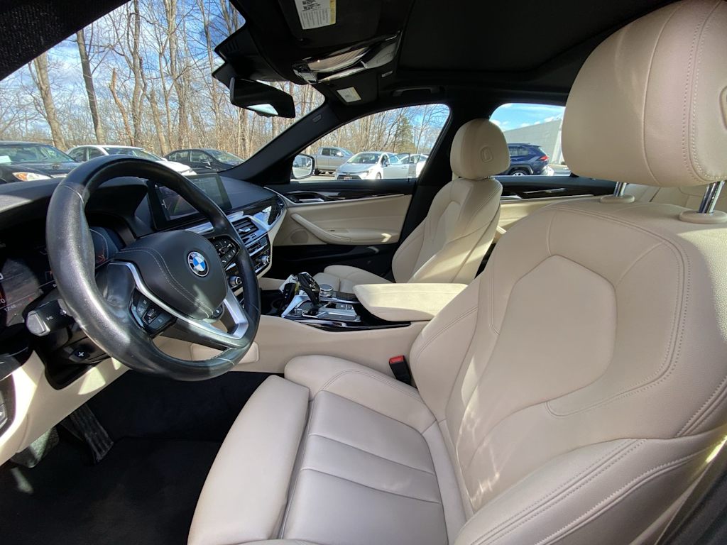 Thumbnail: 2020 BMW 5 Series - 9