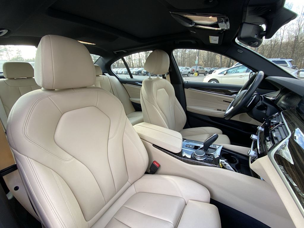 Thumbnail: 2020 BMW 5 Series - 33