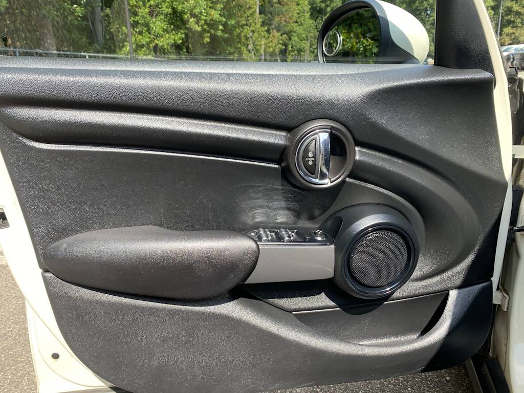Thumbnail: 2016 MINI Cooper - 31