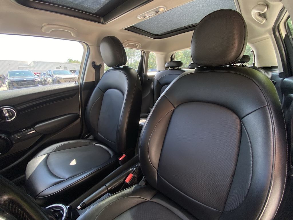 Thumbnail: 2016 MINI Cooper - 11