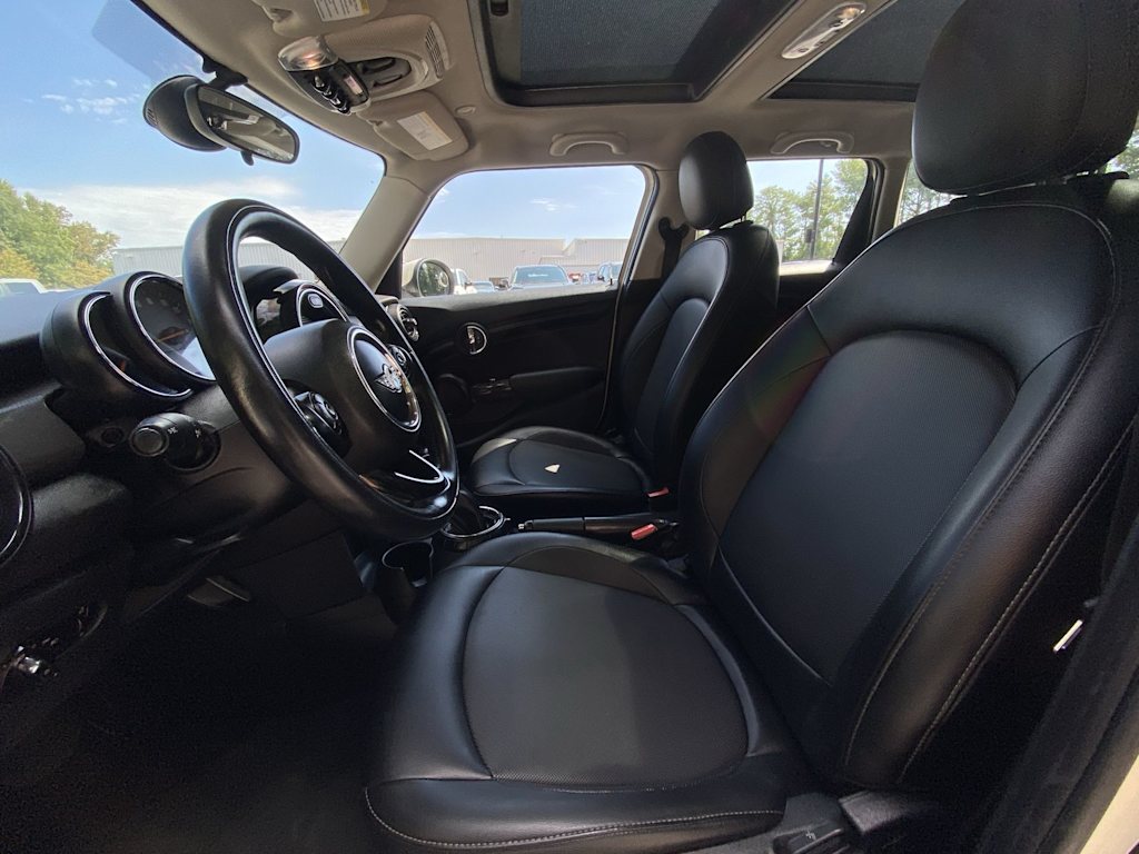 Thumbnail: 2016 MINI Cooper - 10