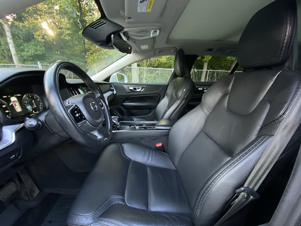 Thumbnail: 2020 Volvo V60 - 11