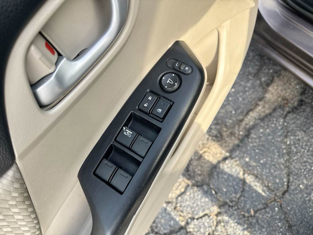 Thumbnail: 2014 Honda Civic - 18