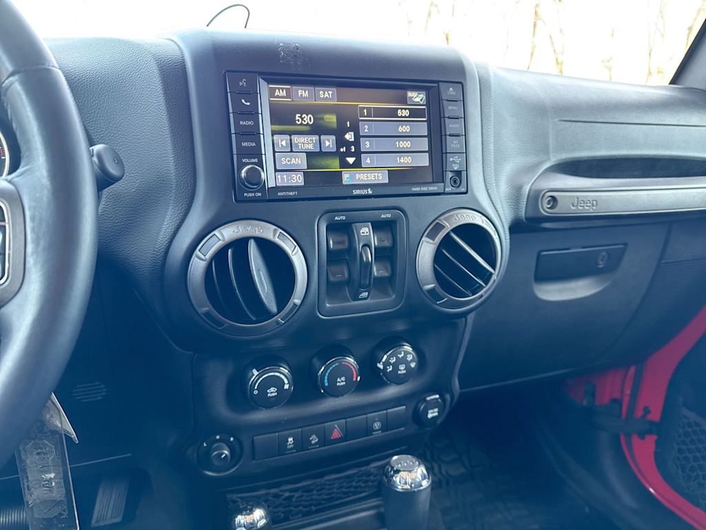 Thumbnail: 2017 Jeep Wrangler - 14