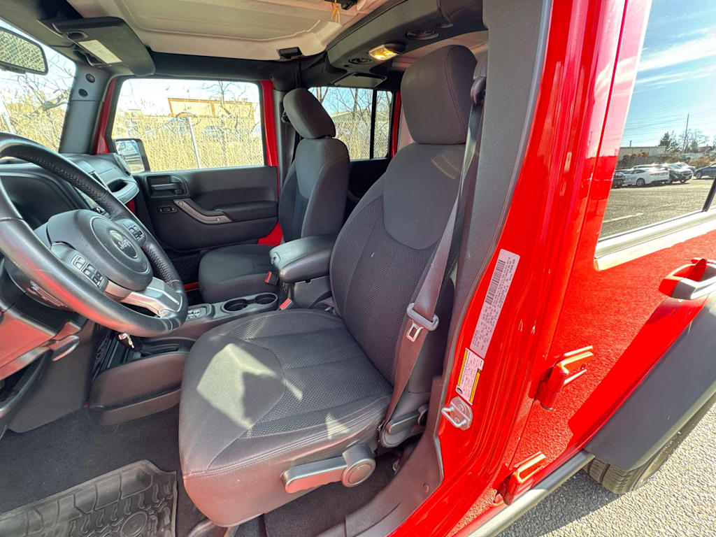 Thumbnail: 2017 Jeep Wrangler - 27