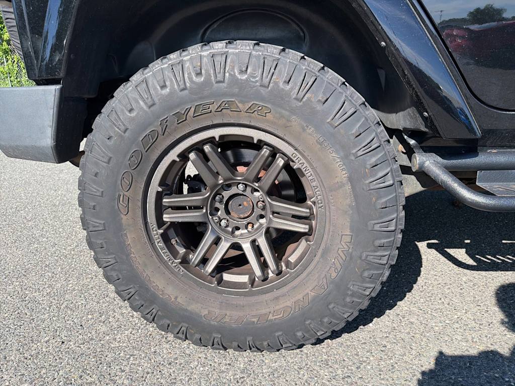Thumbnail: 2013 Jeep Wrangler - 20