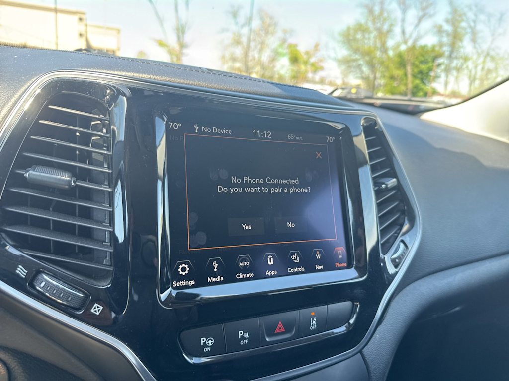 Thumbnail: 2019 Jeep Cherokee - 9