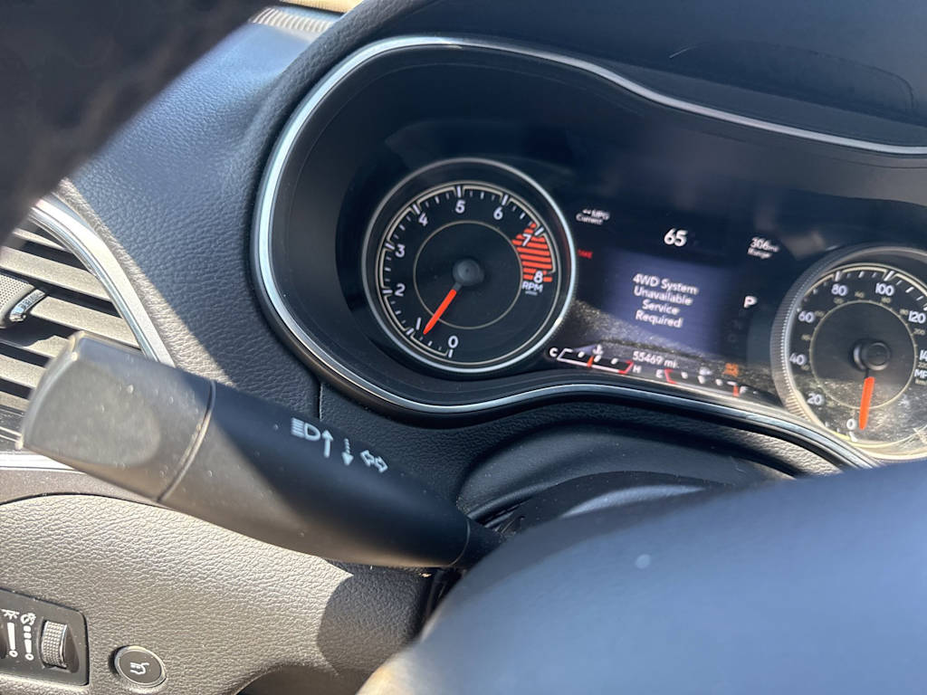 Thumbnail: 2019 Jeep Cherokee - 11