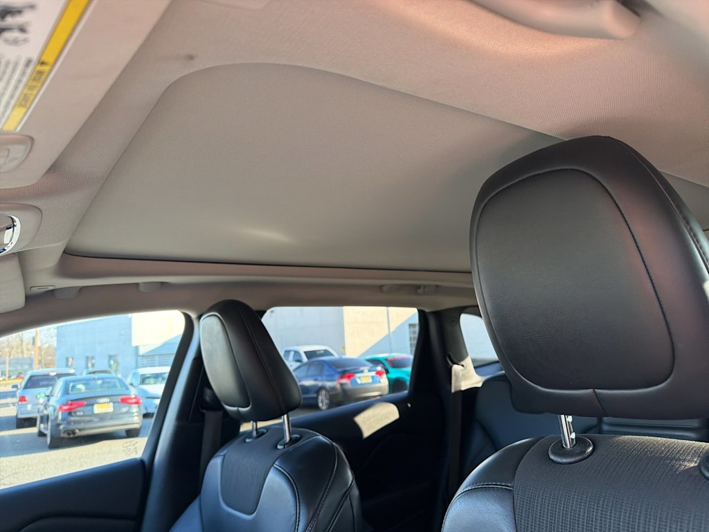 Thumbnail: 2018 Jeep Cherokee - 22