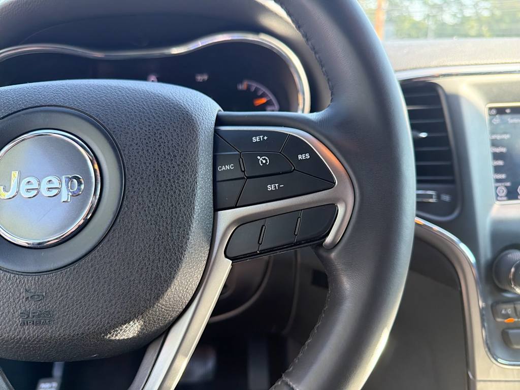 Thumbnail: 2018 Jeep Grand Cherokee - 31