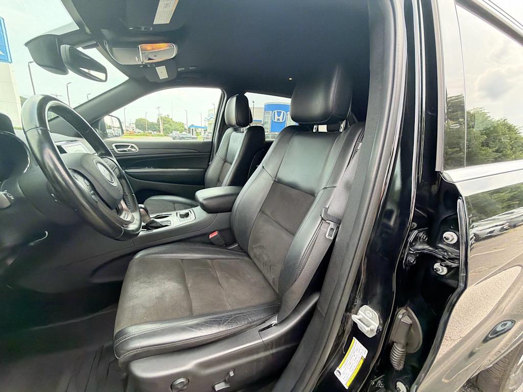 Thumbnail: 2020 Jeep Grand Cherokee - 27