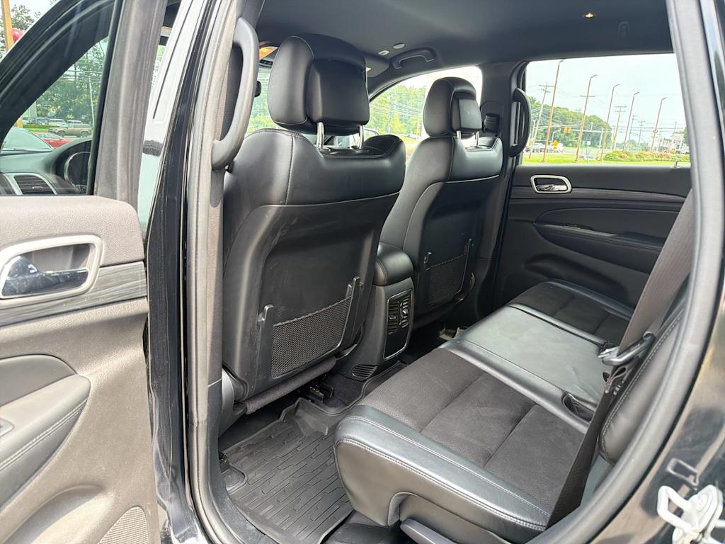 Thumbnail: 2020 Jeep Grand Cherokee - 12