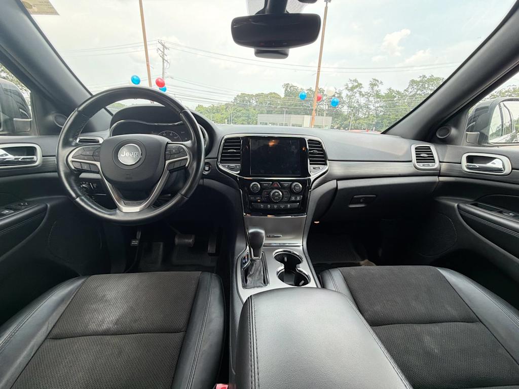 Thumbnail: 2020 Jeep Grand Cherokee - 13