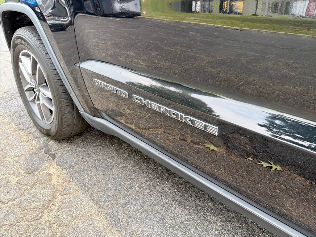 Thumbnail: 2020 Jeep Grand Cherokee - 7