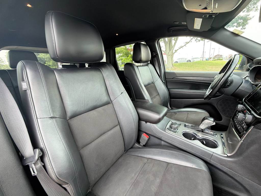 Thumbnail: 2020 Jeep Grand Cherokee - 26