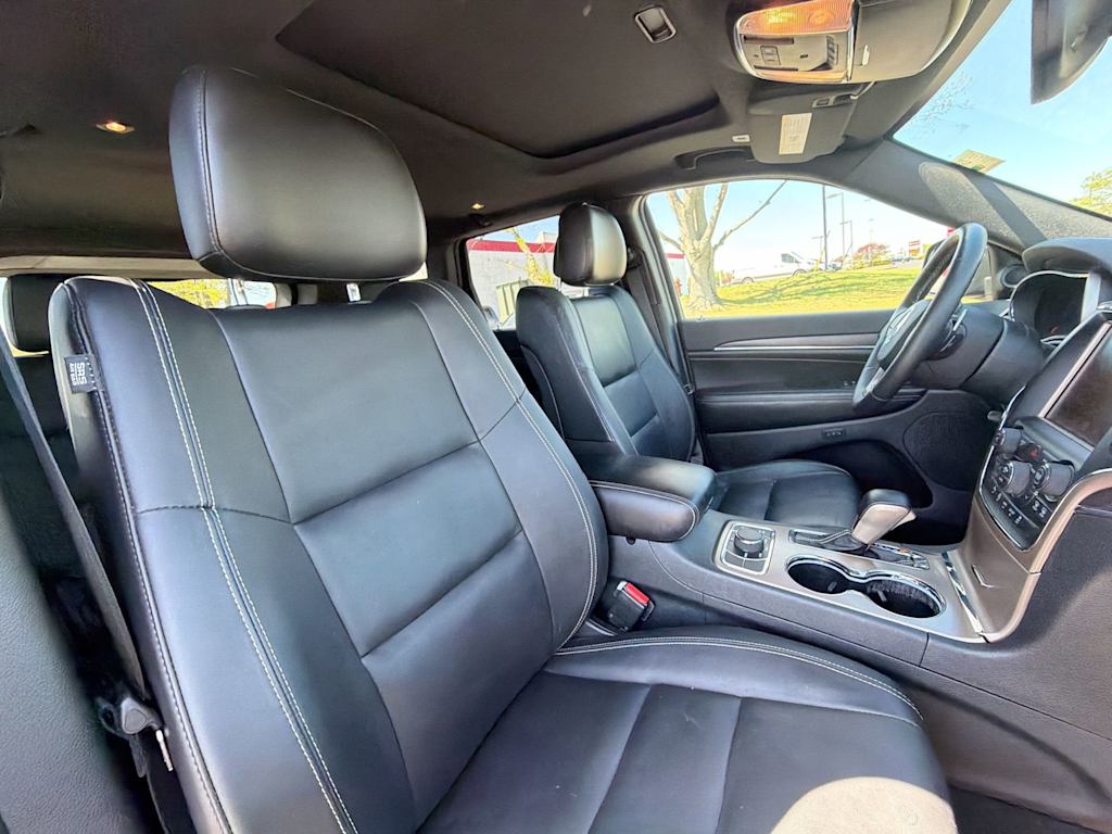 Thumbnail: 2017 Jeep Grand Cherokee - 27