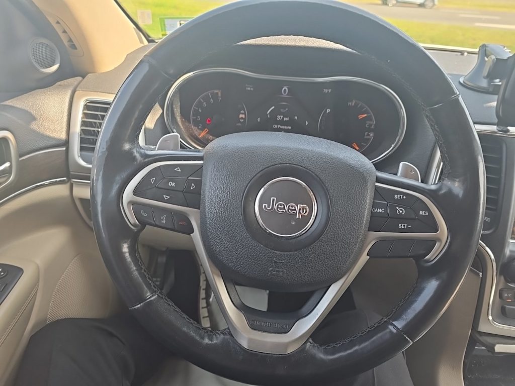 Thumbnail: 2015 Jeep Grand Cherokee - 2