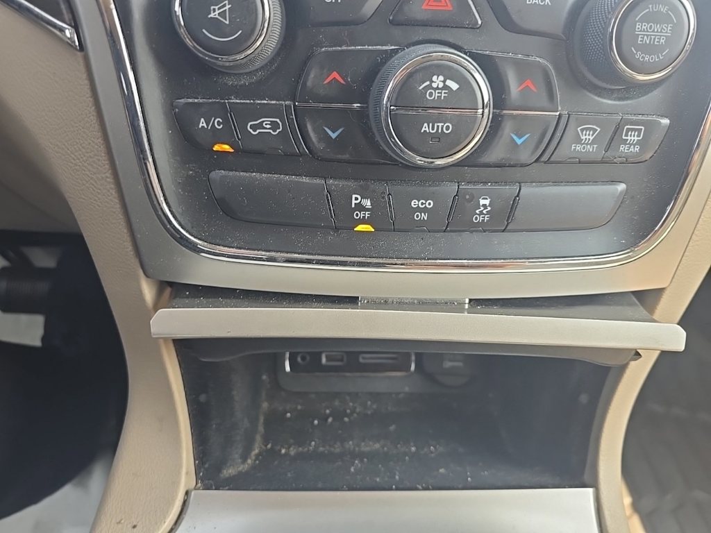 Thumbnail: 2015 Jeep Grand Cherokee - 23