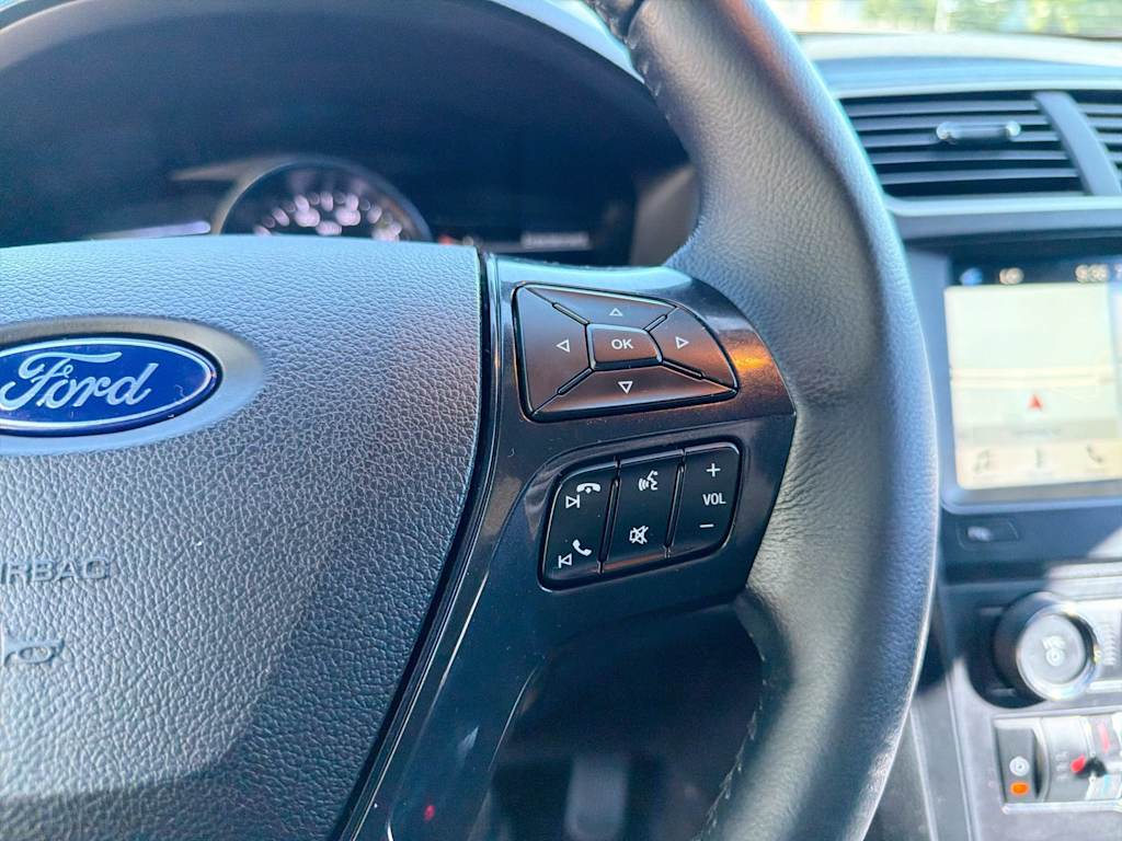 Thumbnail: 2017 Ford Explorer - 32