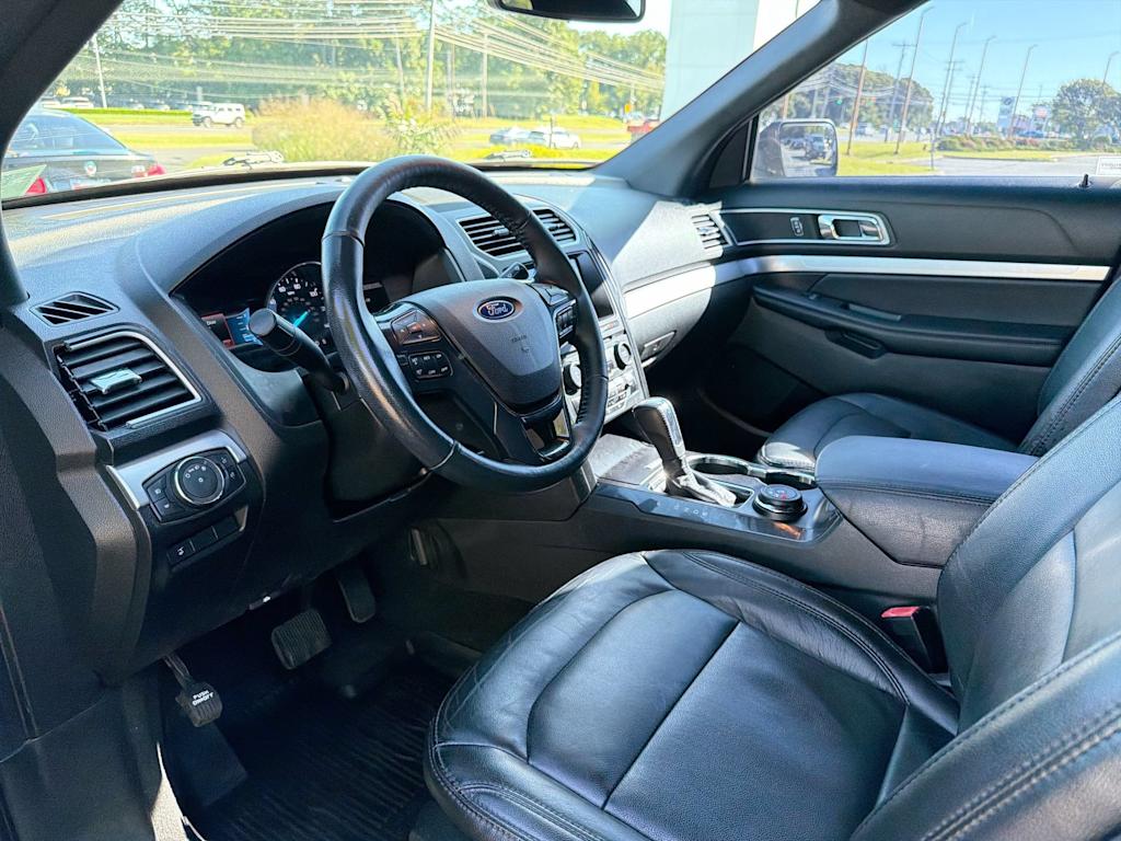 Thumbnail: 2017 Ford Explorer - 2