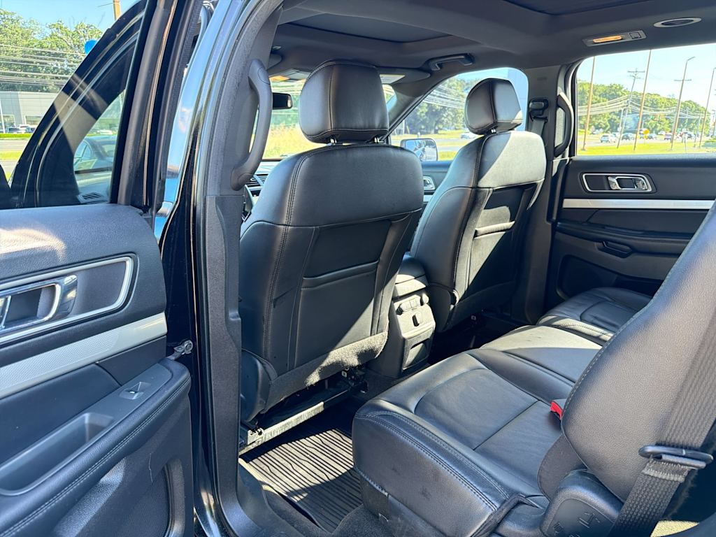 Thumbnail: 2017 Ford Explorer - 12