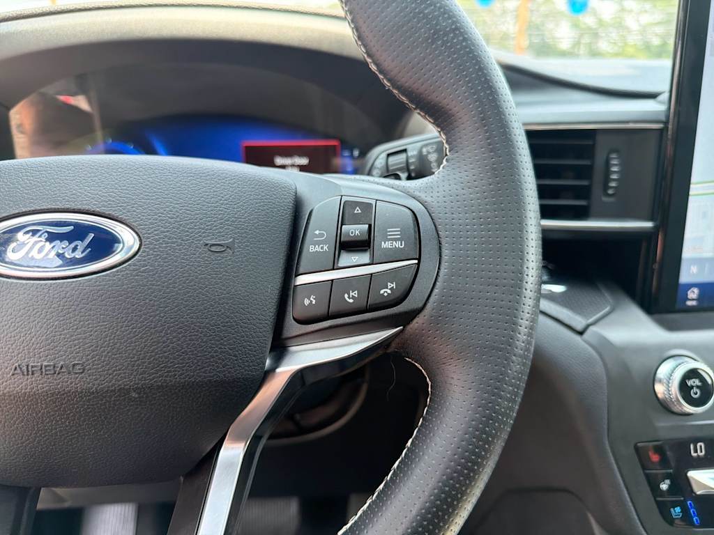 Thumbnail: 2020 Ford Explorer - 30