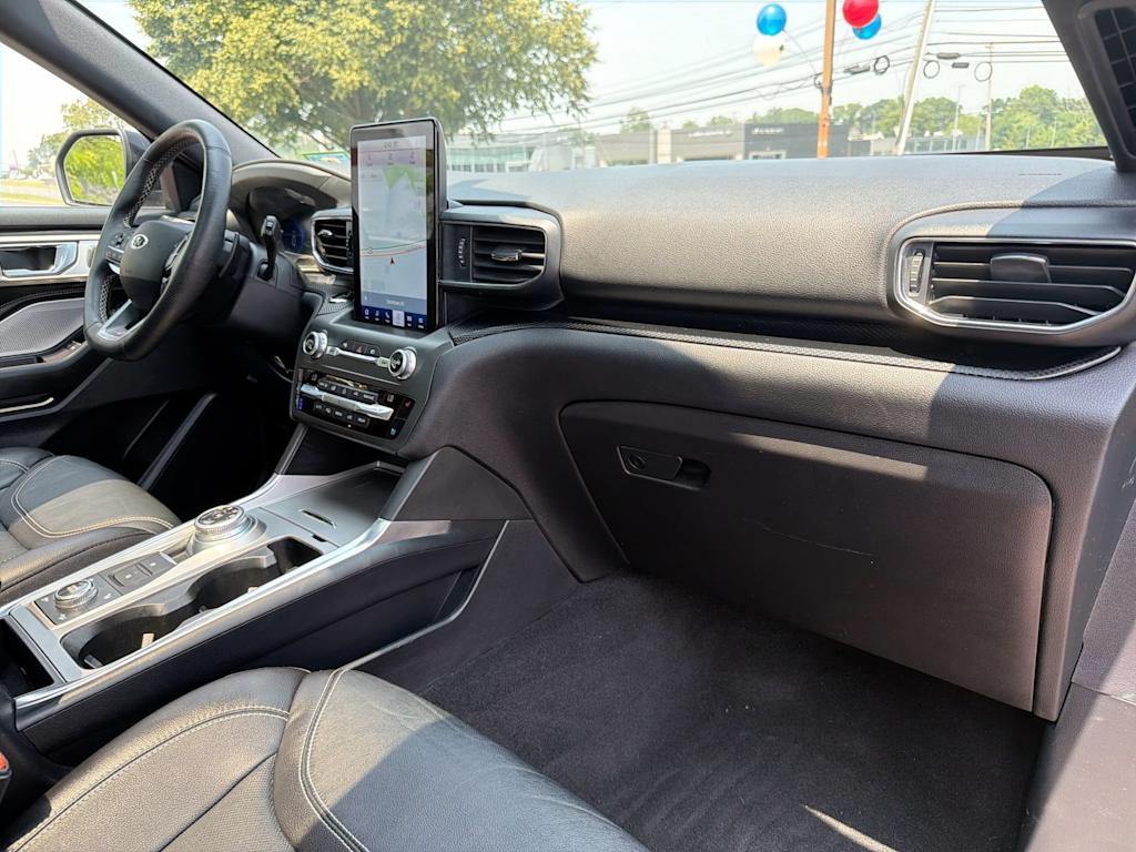 Thumbnail: 2020 Ford Explorer - 9