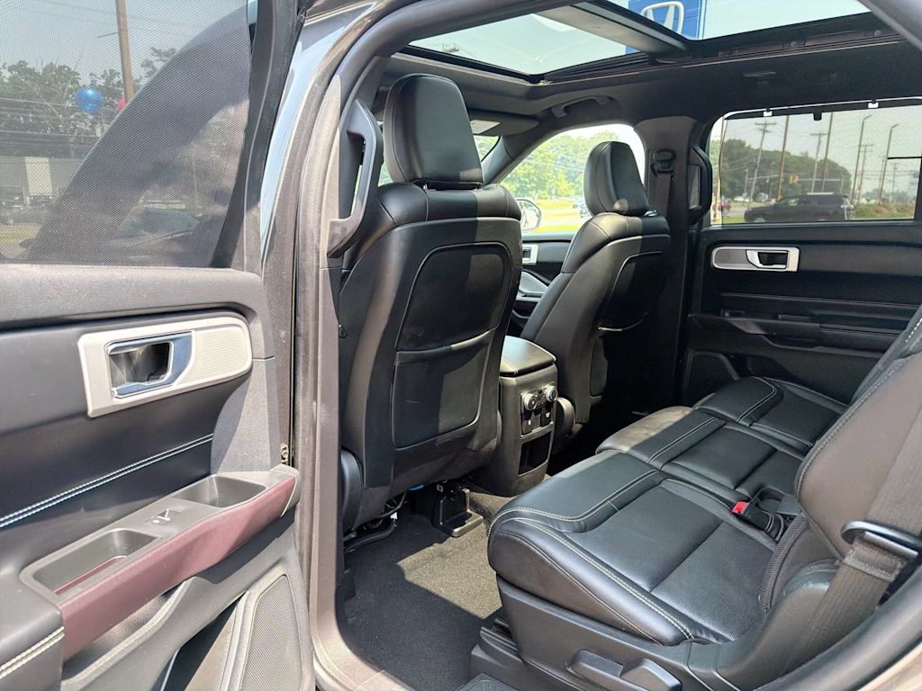 Thumbnail: 2020 Ford Explorer - 12
