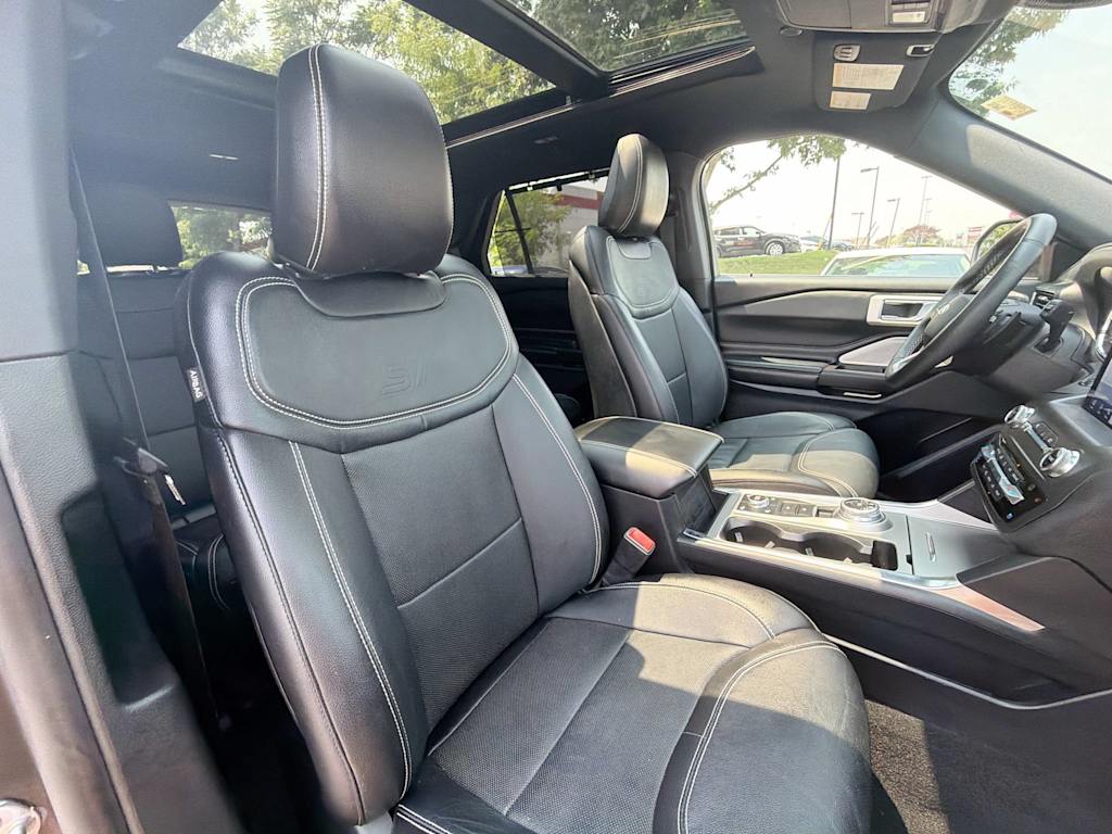 Thumbnail: 2020 Ford Explorer - 25