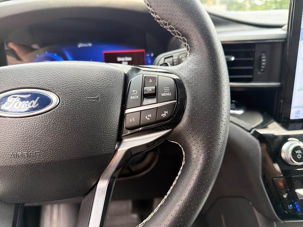 Thumbnail: 2023 Ford Explorer - 31