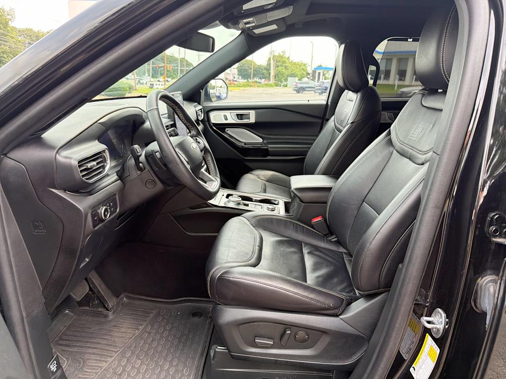 Thumbnail: 2023 Ford Explorer - 9