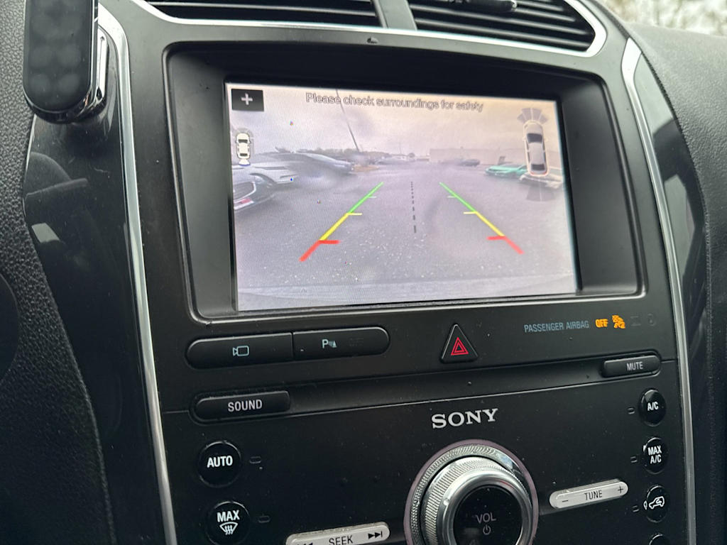 Thumbnail: 2019 Ford Explorer - 18