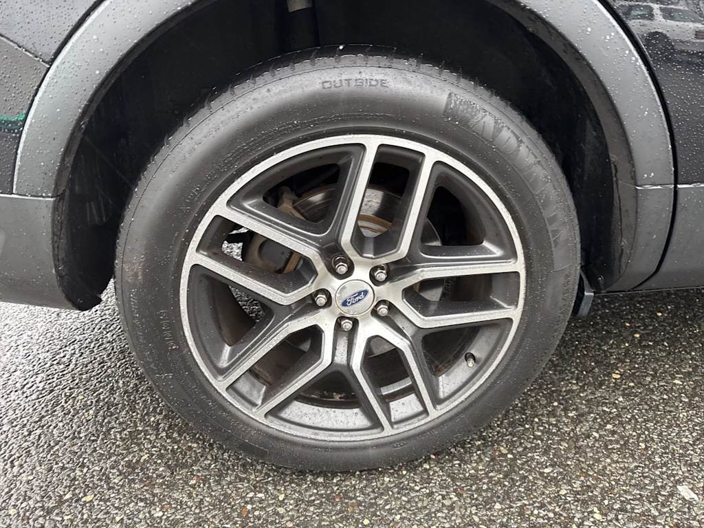 Thumbnail: 2019 Ford Explorer - 23