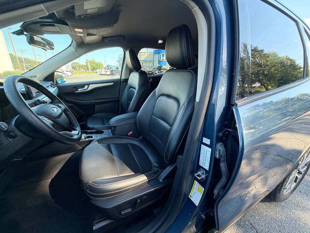 Thumbnail: 2020 Ford Escape - 28