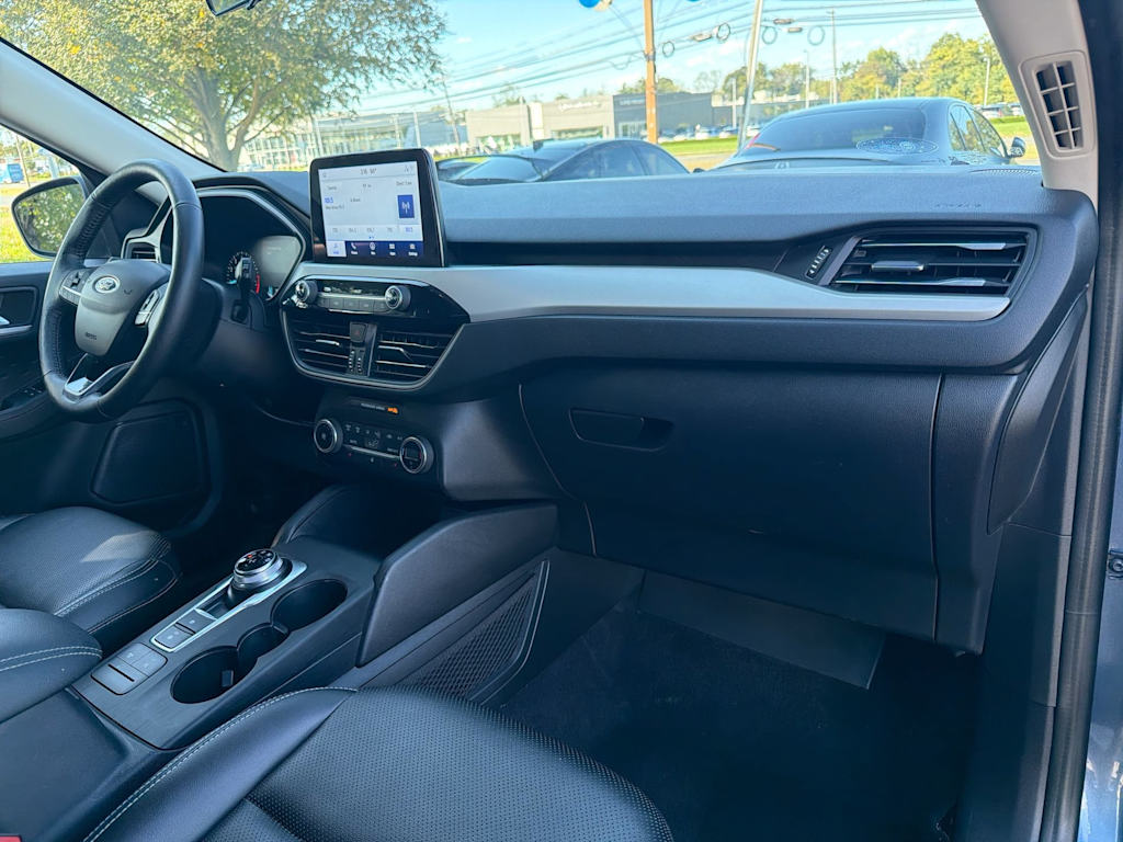 Thumbnail: 2020 Ford Escape - 9