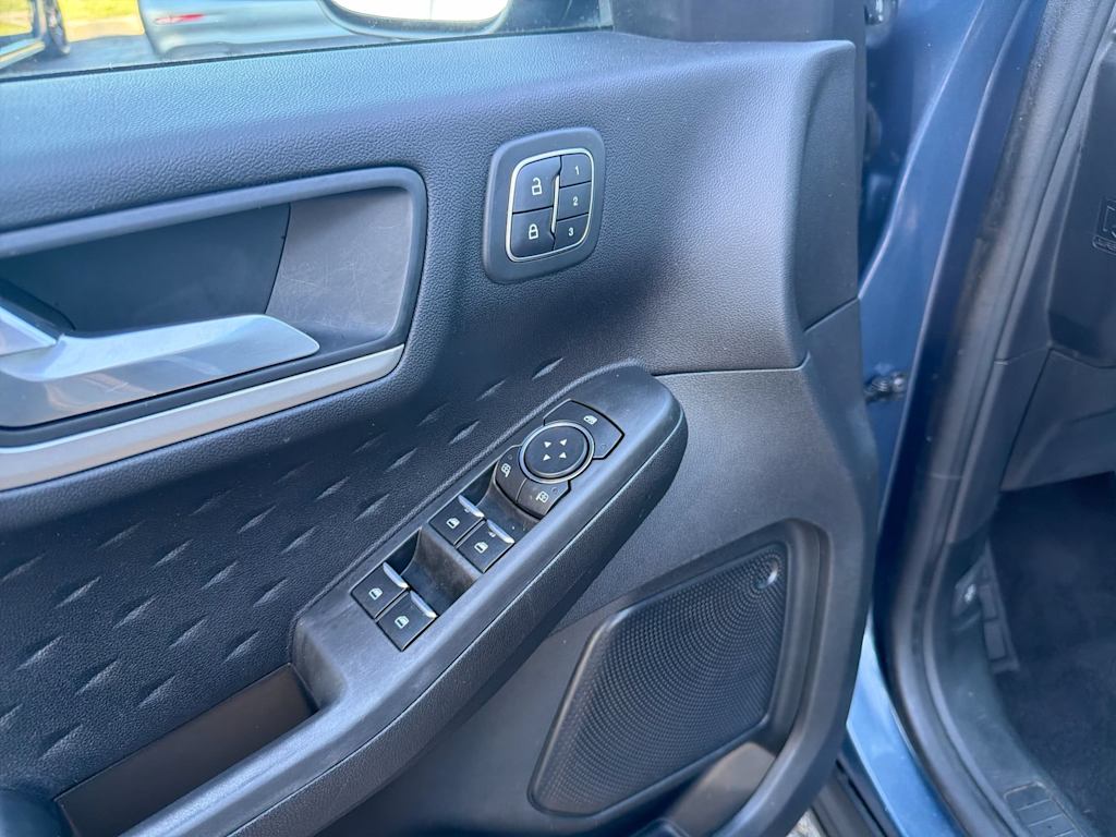 Thumbnail: 2020 Ford Escape - 29