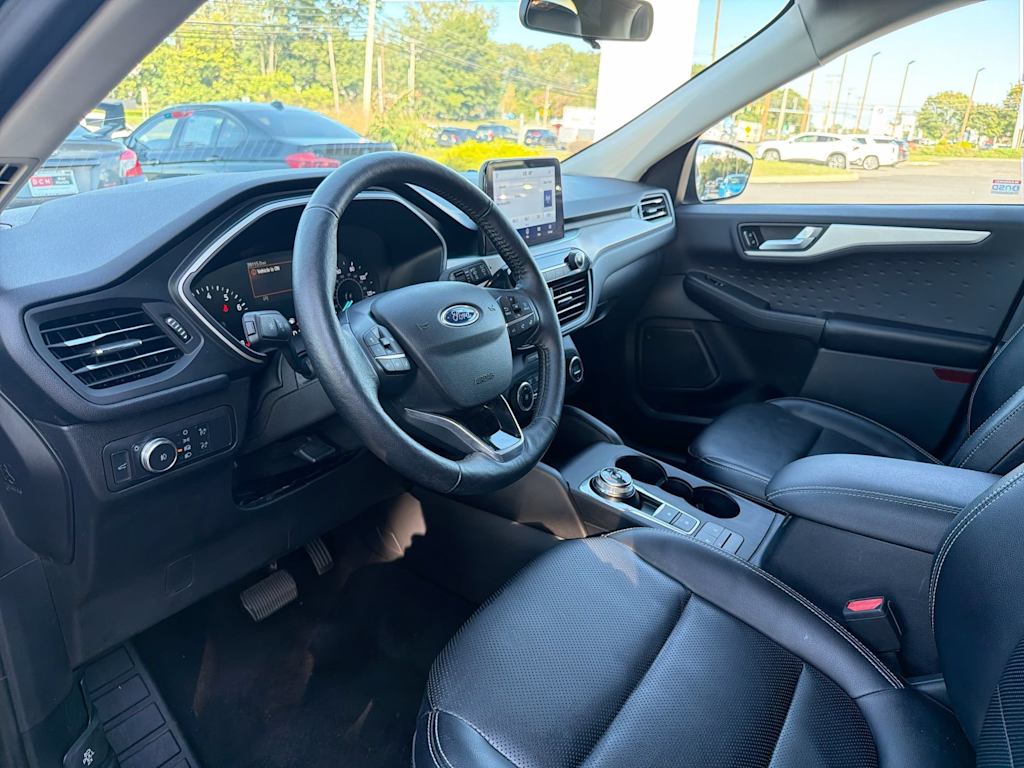 Thumbnail: 2020 Ford Escape - 2