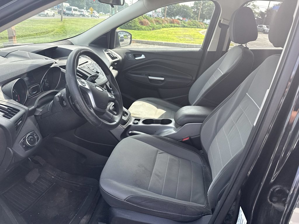 Thumbnail: 2015 Ford Escape - 8