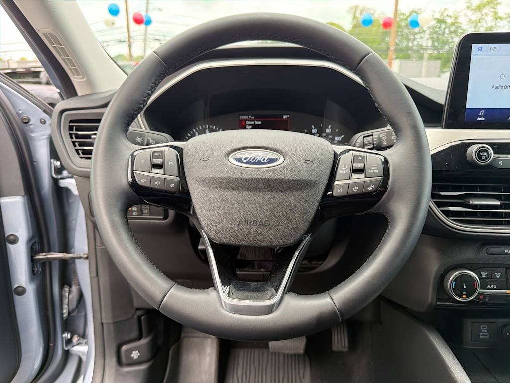 Thumbnail: 2022 Ford Escape - 14