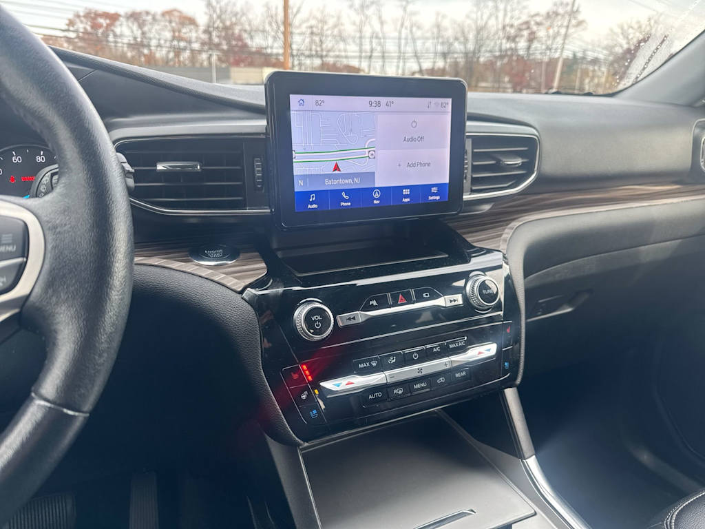 Thumbnail: 2022 Ford Explorer - 14