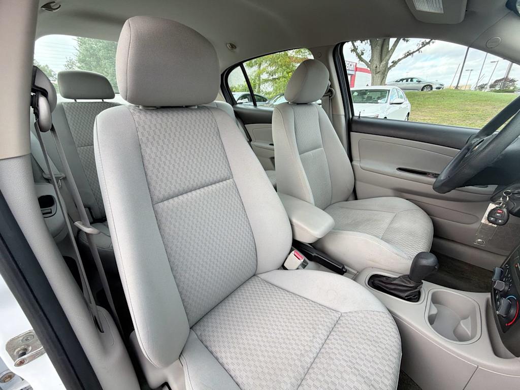 Thumbnail: 2009 Chevrolet Cobalt - 25
