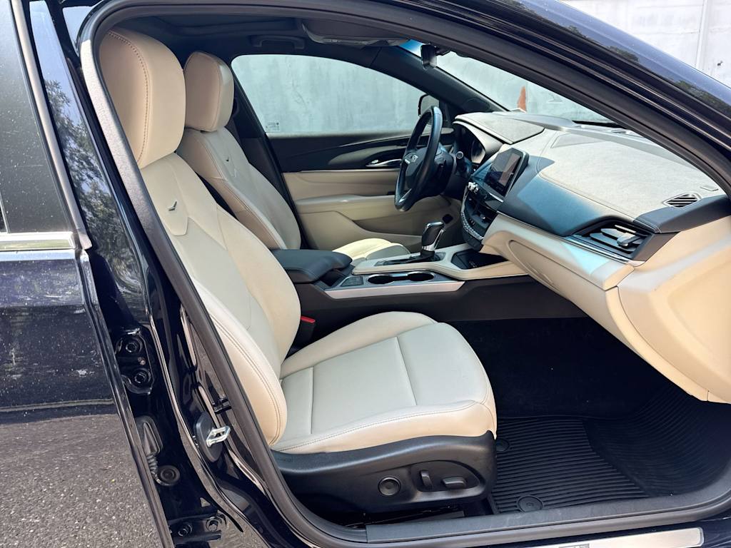Thumbnail: 2020 Cadillac CT4 - 11