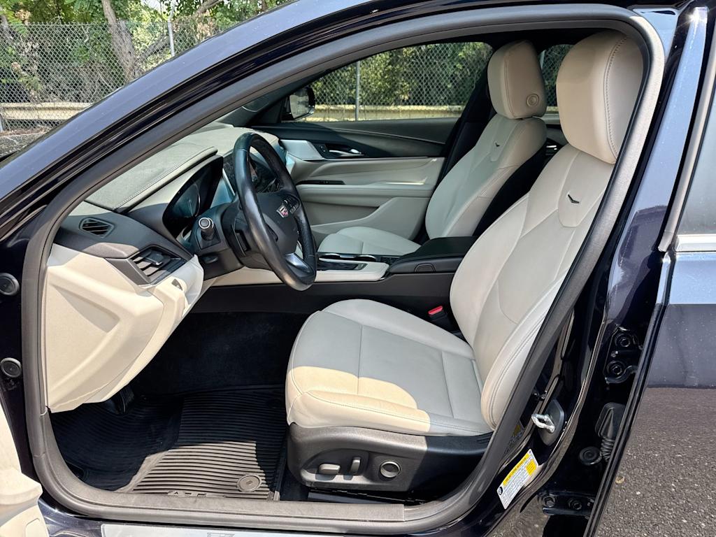 Thumbnail: 2020 Cadillac CT4 - 10