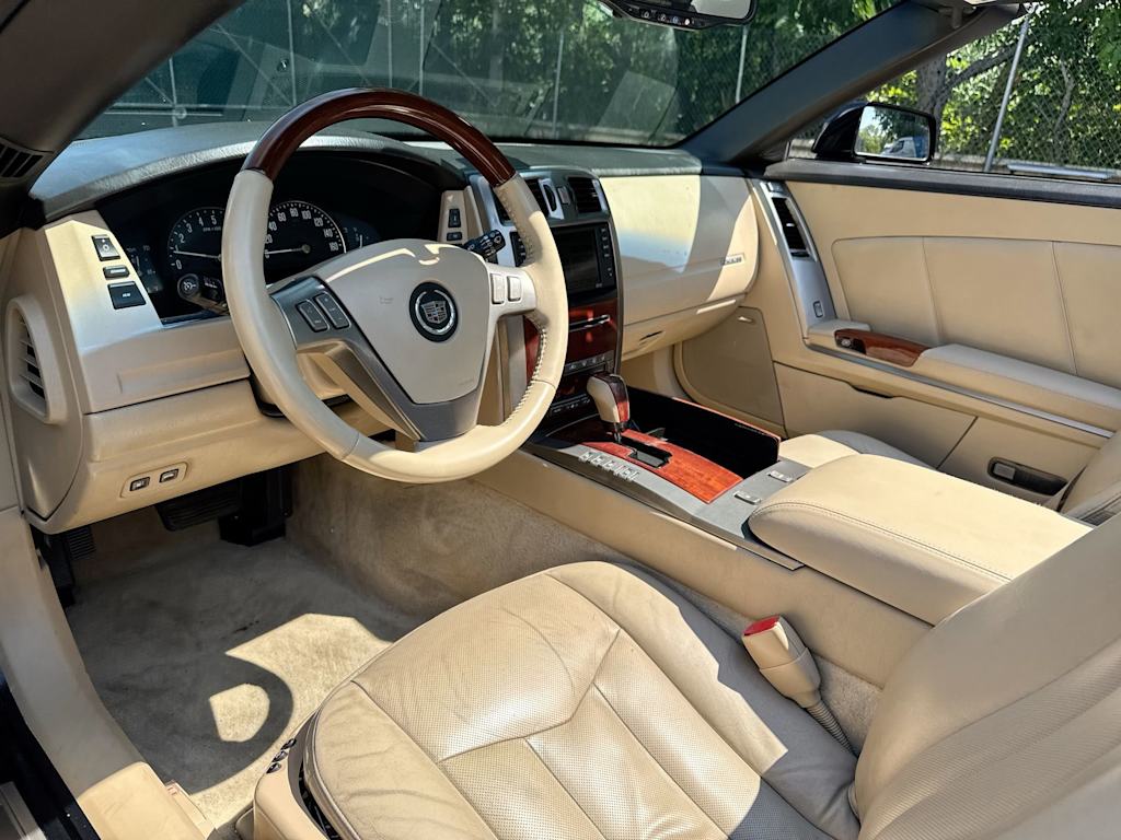 Thumbnail: 2007 Cadillac XLR - 2