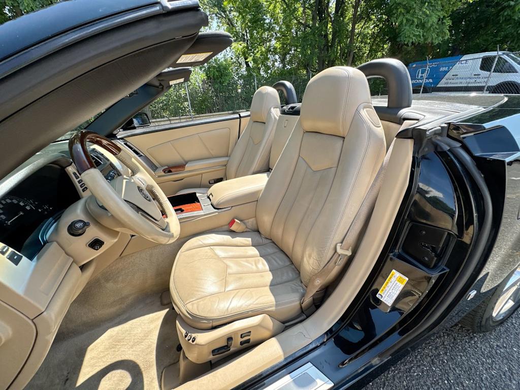Thumbnail: 2007 Cadillac XLR - 24