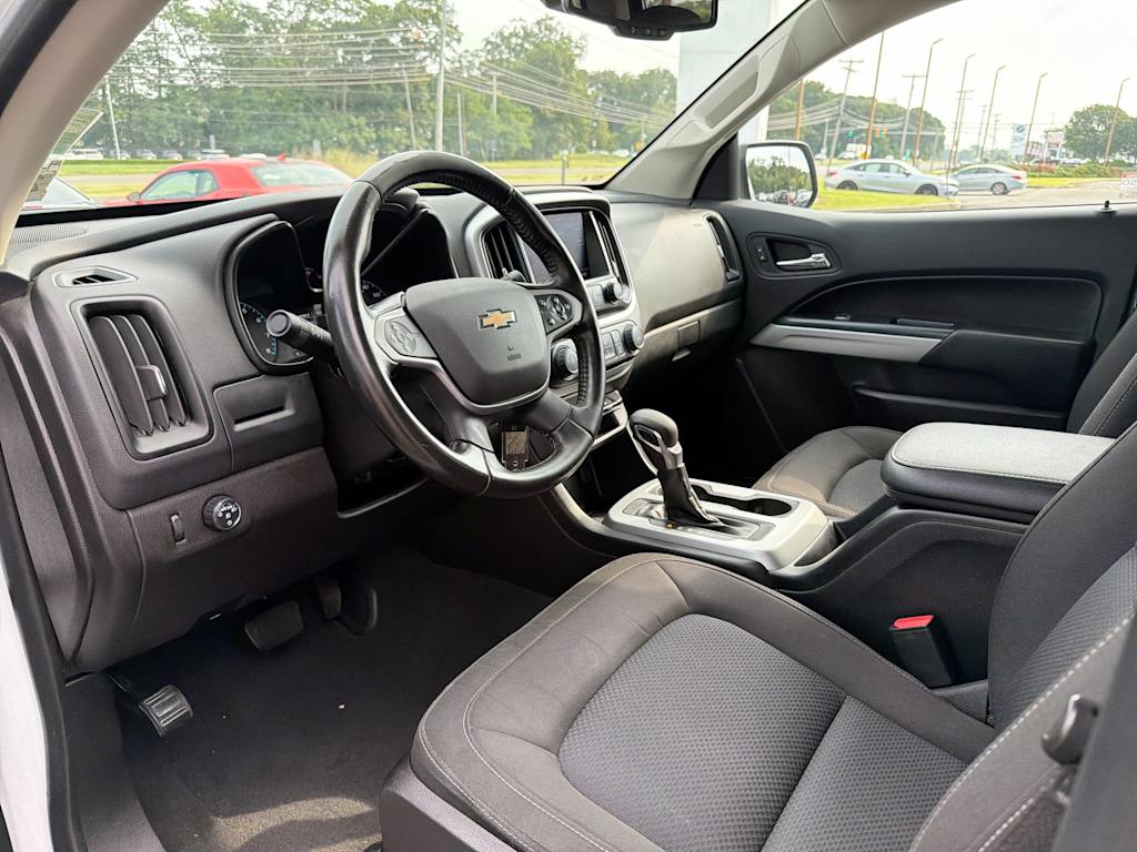 Thumbnail: 2022 Chevrolet Colorado - 2