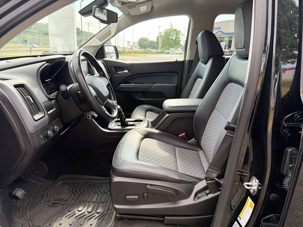 Thumbnail: 2016 Chevrolet Colorado - 10